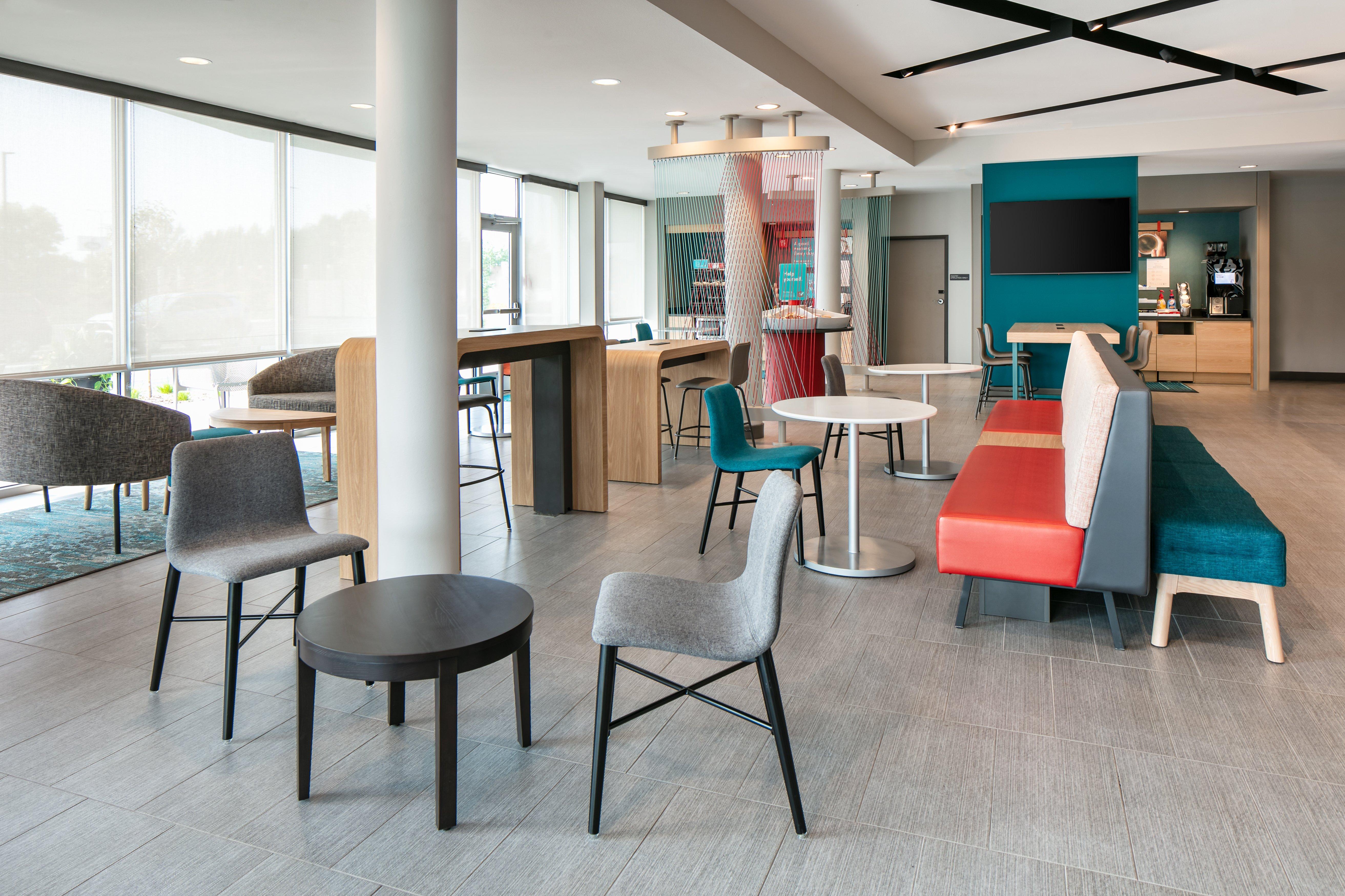 Avid Hotels - Roseville - Minneapolis North By Ihg Exterior photo