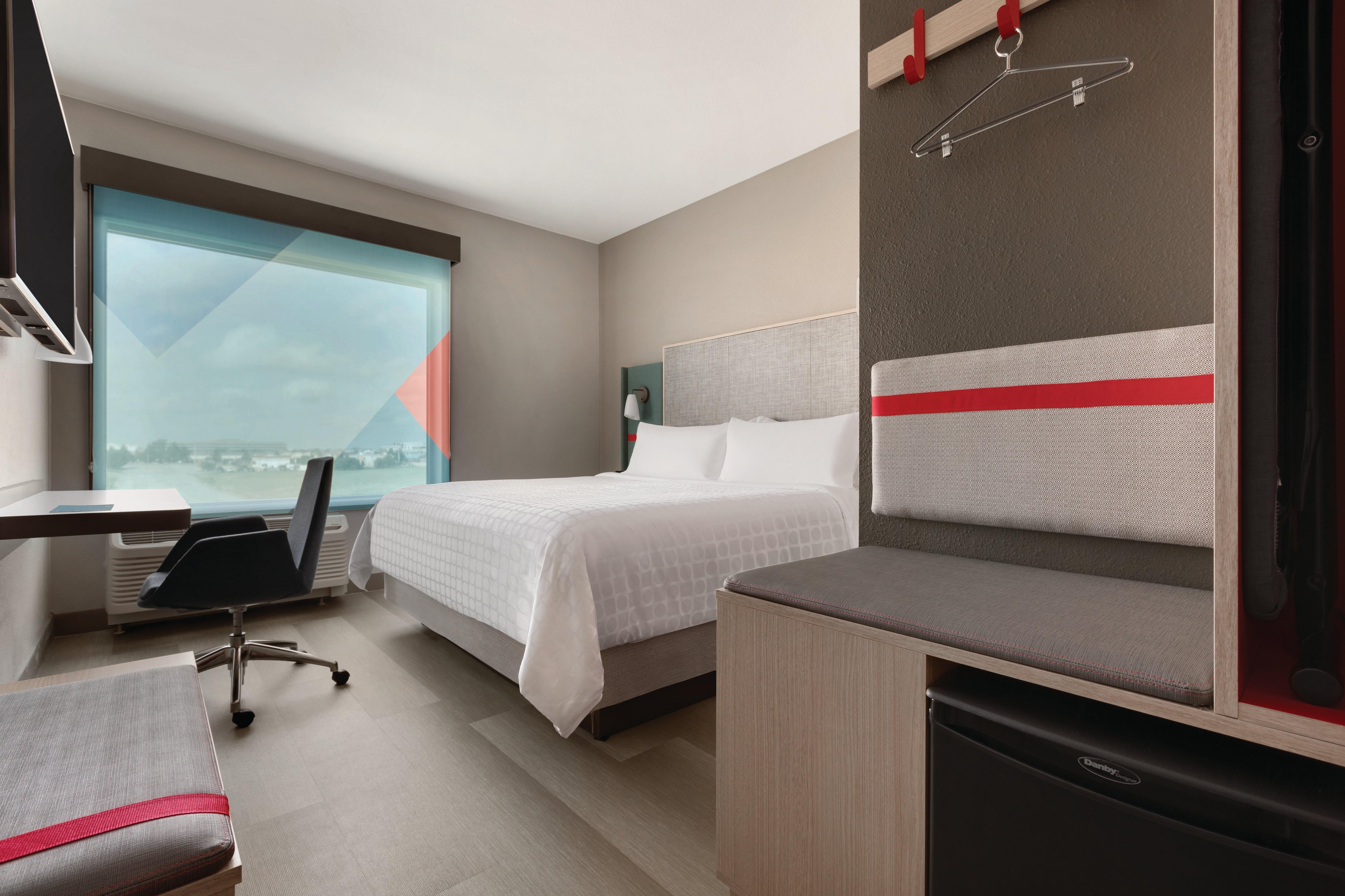 Avid Hotels - Roseville - Minneapolis North By Ihg Exterior photo